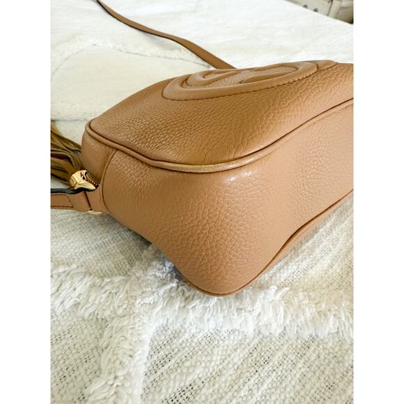 Gucci | Authentic Small Soho Disco Bag in Beige - Picture 15 of 16